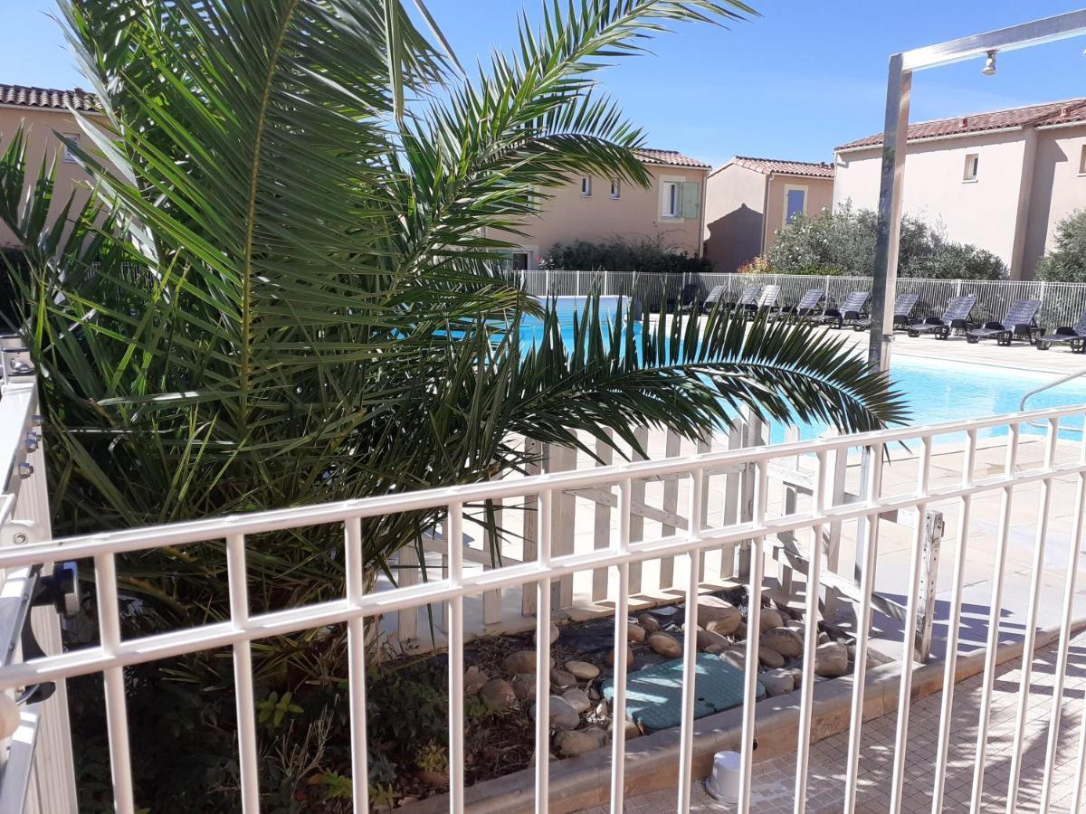 Sous Le Soleil Des Alpilles Apartment Mouries Bagian luar foto